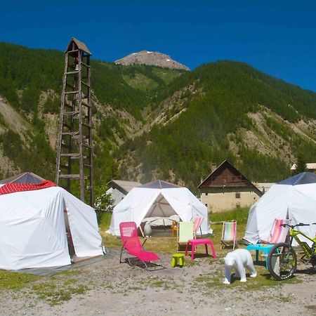 Hotel Les Domes Du Chalet Viso Arvieux Exterior foto
